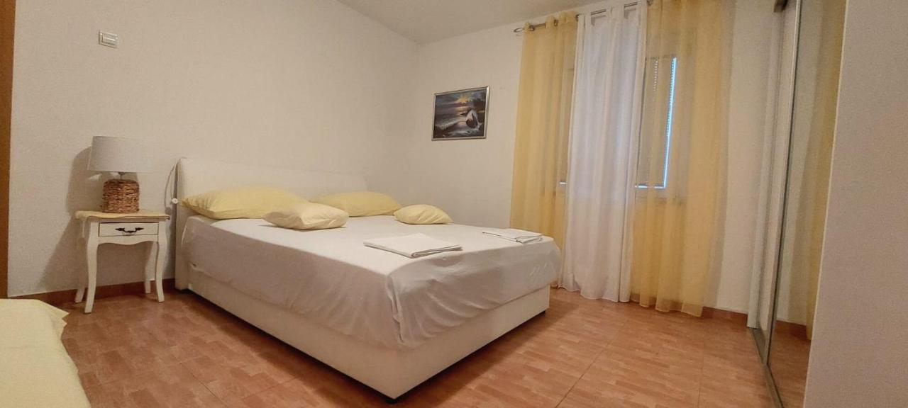 Apartments Mestral Baška Voda Dış mekan fotoğraf