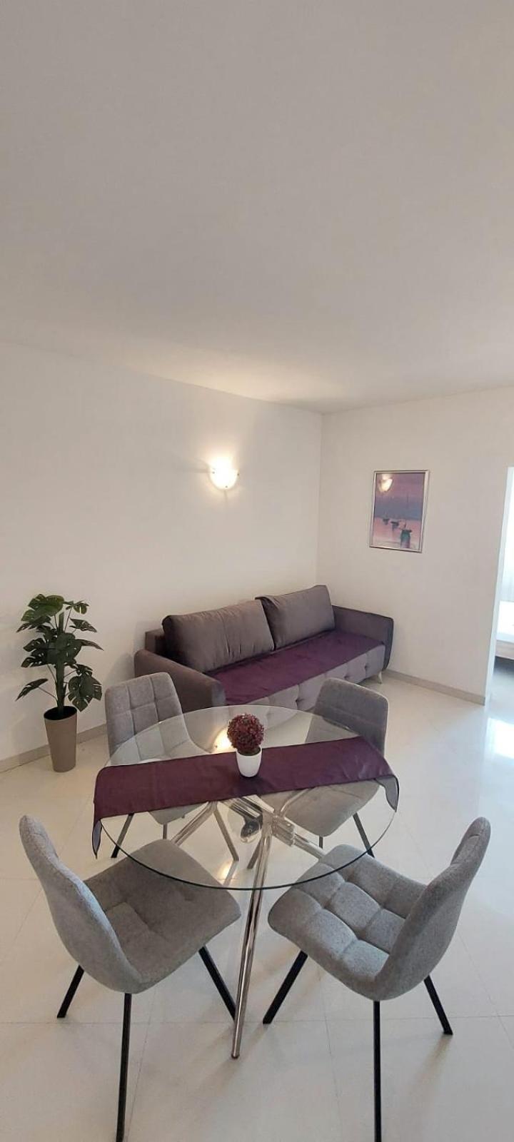 Apartments Mestral Baška Voda Dış mekan fotoğraf