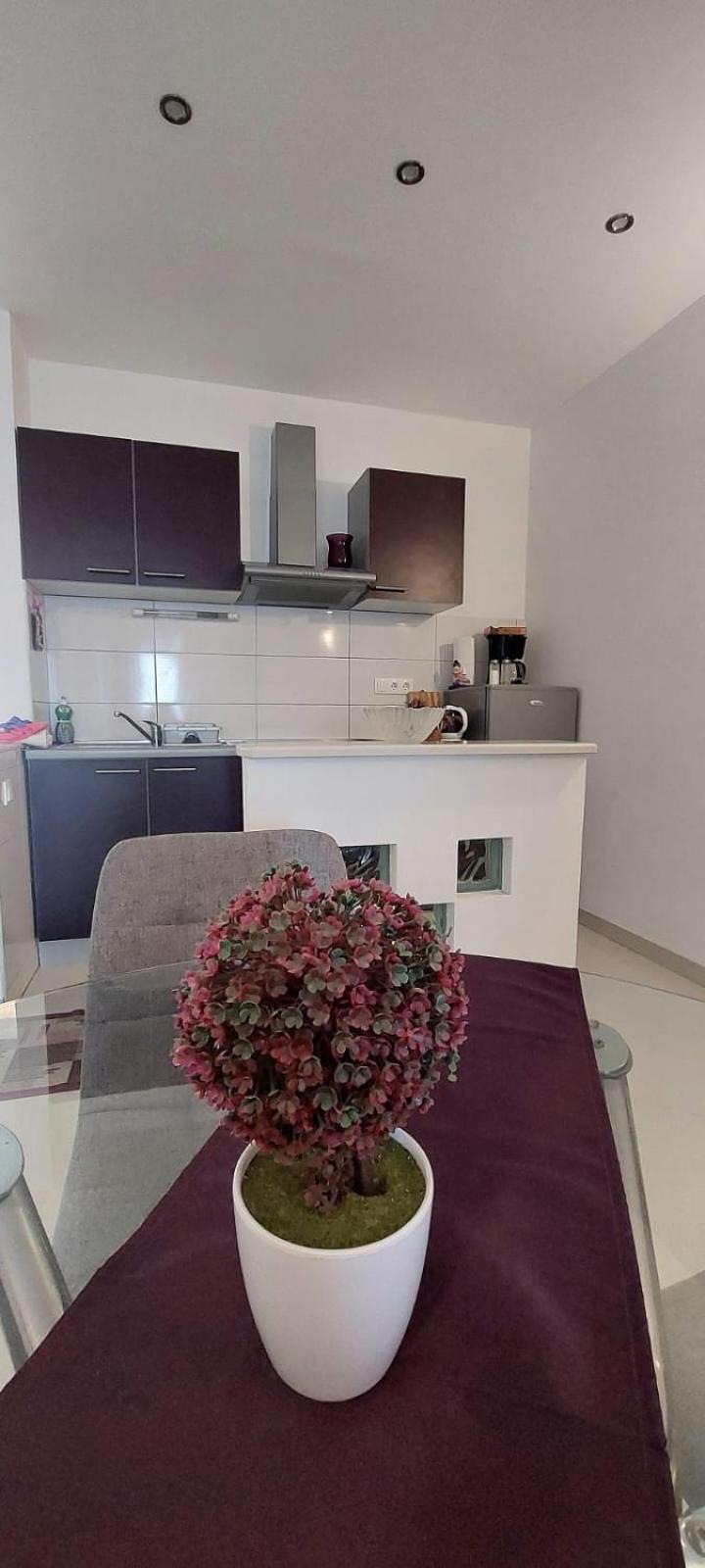 Apartments Mestral Baška Voda Dış mekan fotoğraf